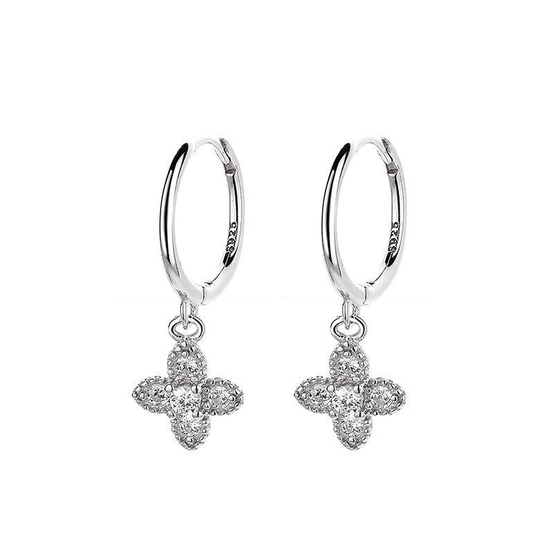 Simple Four-Leaf Clover Earrings Women S Personality Inlaid With Zircon Ear Buckles Temperament Flower Meilong Jewelry
Simple Four-Leaf Clover Earrings Women S Personality Inlaid With Zircon Ear Buckles Temperament Flower Meilong Jewelry