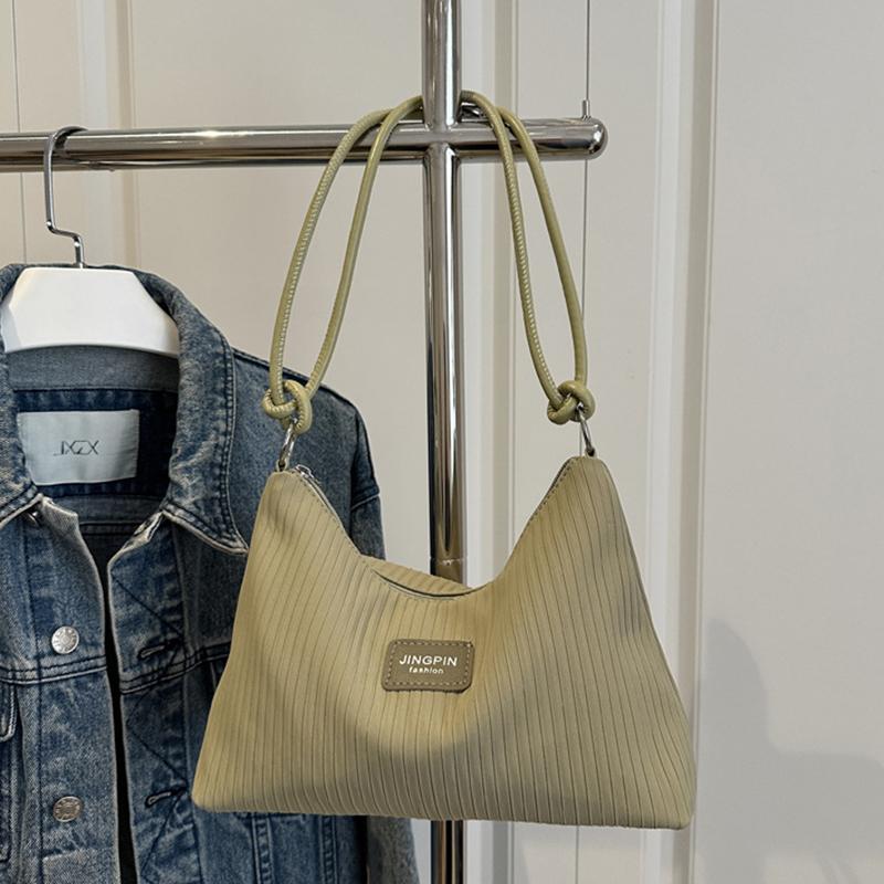 Женская сумка через плечо из ПУ кожи большой вместимости, модная, легкая, с полосатым узором, стильная однотонная сумка кроссбоди AVE 26.5x9x19.5cm
Женская сумка через плечо из ПУ кожи большой вместимости, модная, легкая, с полосатым узором, стильная однотонная сумка кроссбоди AVE 26.5x9x19.5cm