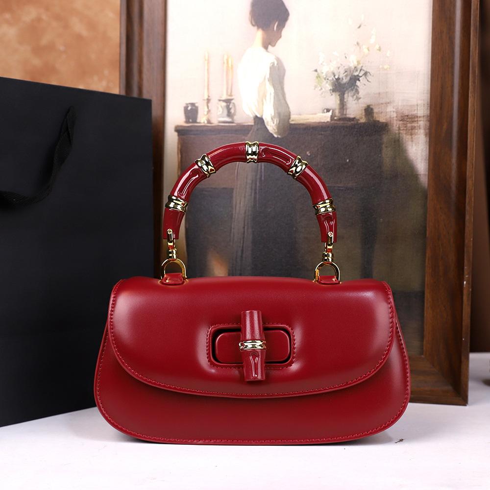 Autumn And Winter Portable Saddle Bag Bamboo Niche Design High Sense Shoulder Messenger Bag Commuter Versatile красный
Autumn And Winter Portable Saddle Bag Bamboo Niche Design High Sense Shoulder Messenger Bag Commuter Versatile красный