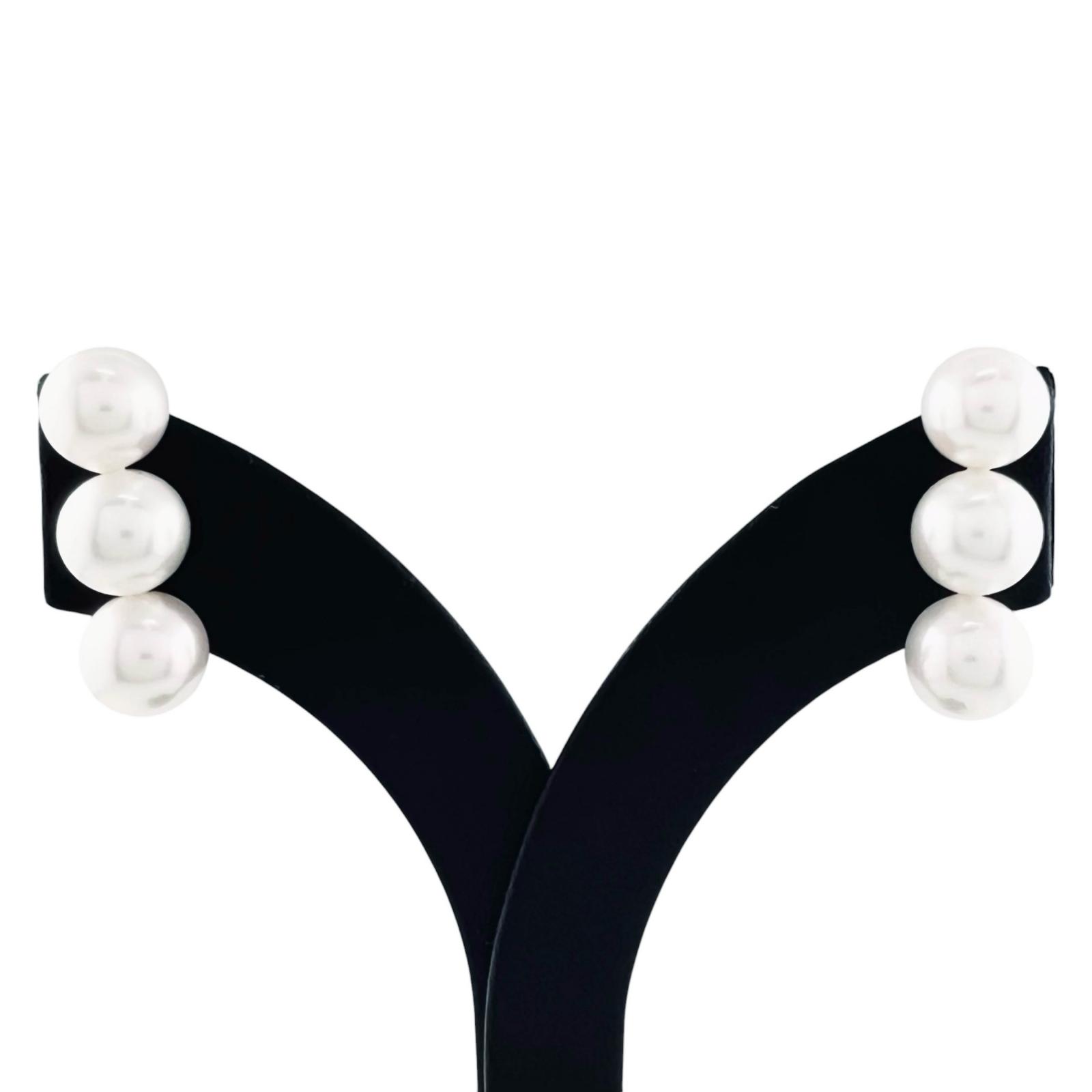 no brand Pierce White pink Women used
no brand Pierce White pink Women used