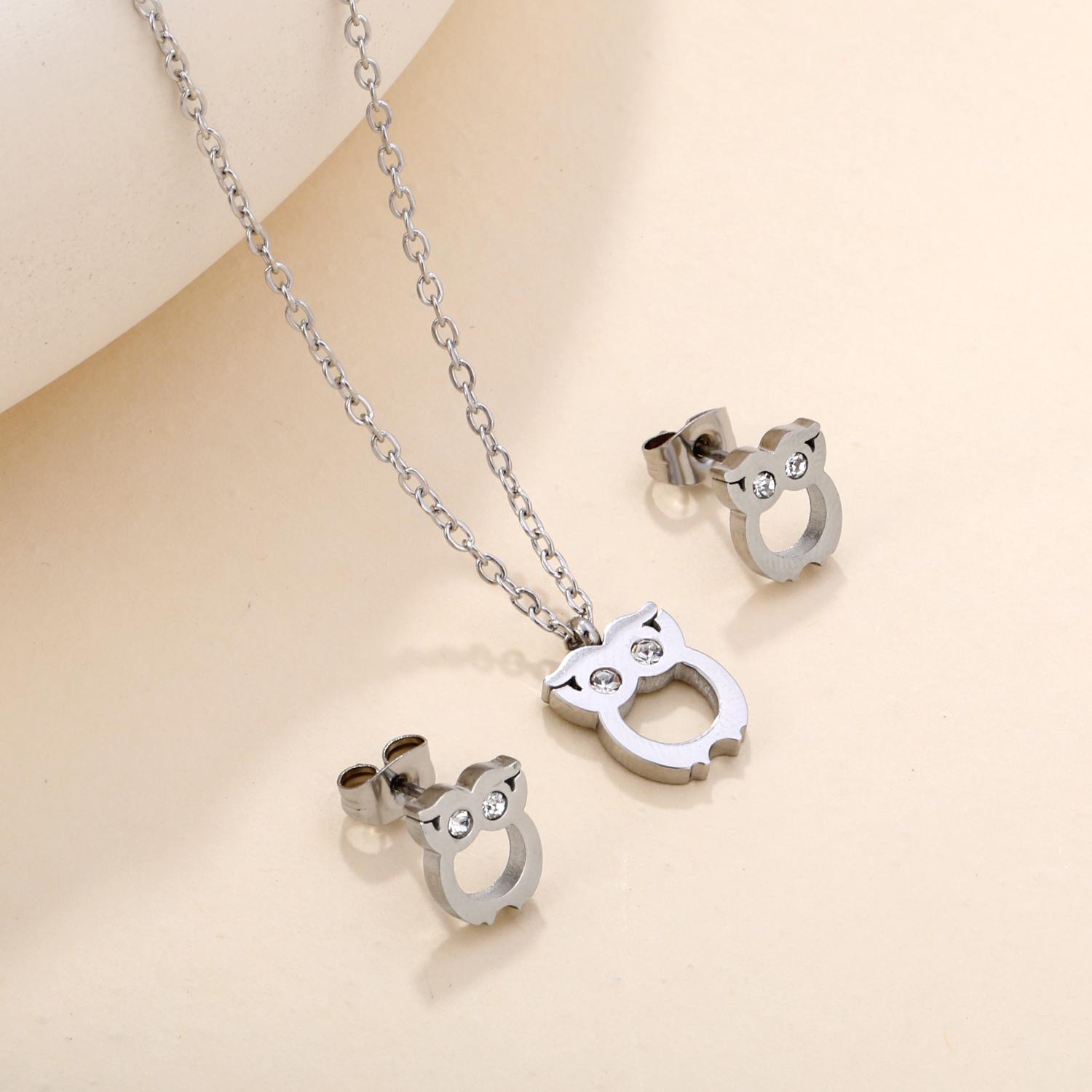 Fashion Cute Owl Charms Pendant Necklace Delicate Owls Animals Small Earrings Stud Titanium Steel Jewelry Set Young Teenagers
Fashion Cute Owl Charms Pendant Necklace Delicate Owls Animals Small Earrings Stud Titanium Steel Jewelry Set Young Teenagers