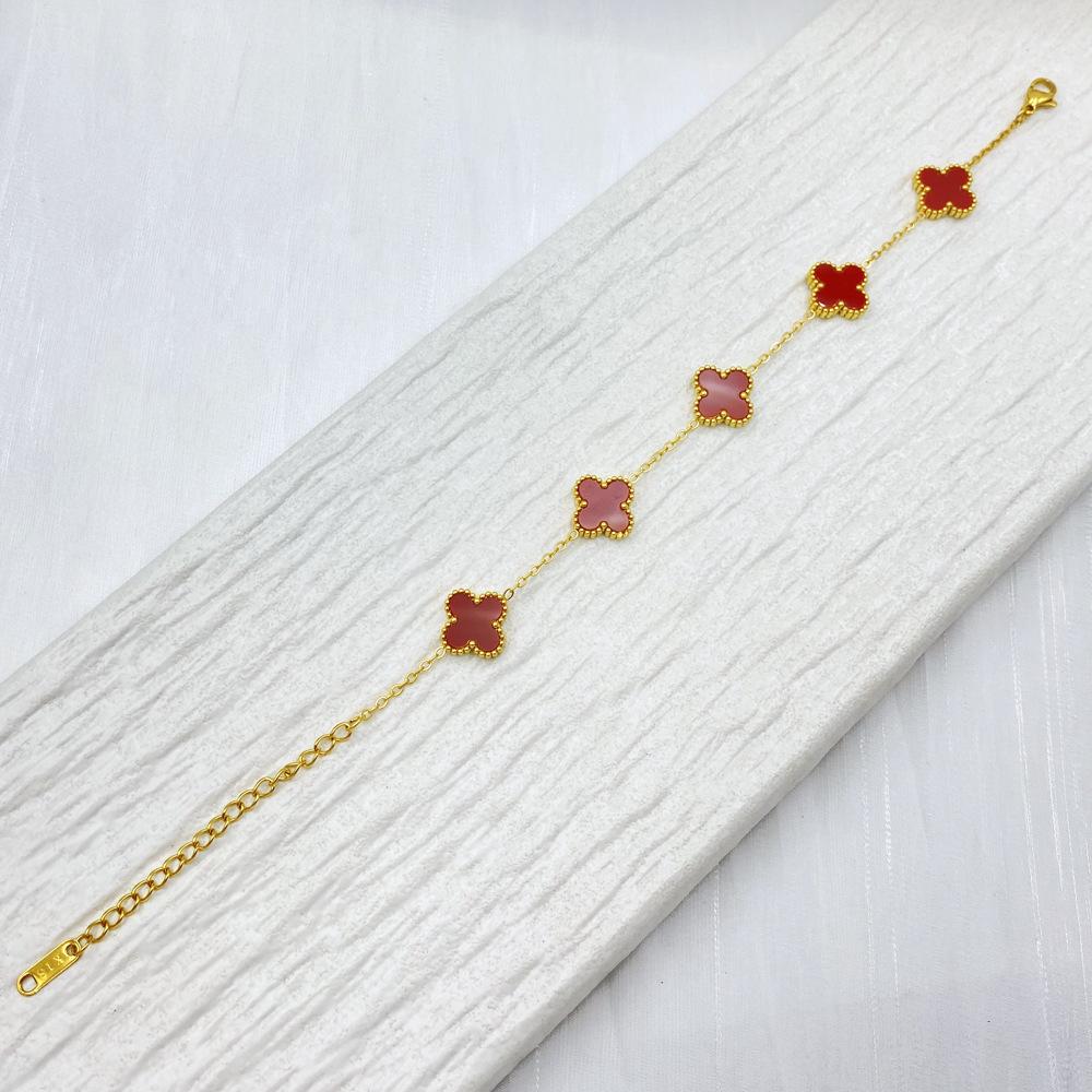 Браслет из высококачественной нержавеющей титановой стали 13 мм в виде четырехлистного клевера для женщин, модный браслет высокого класса
Браслет из высококачественной нержавеющей титановой стали 13 мм в виде четырехлистного клевера для женщин, модный браслет высокого класса