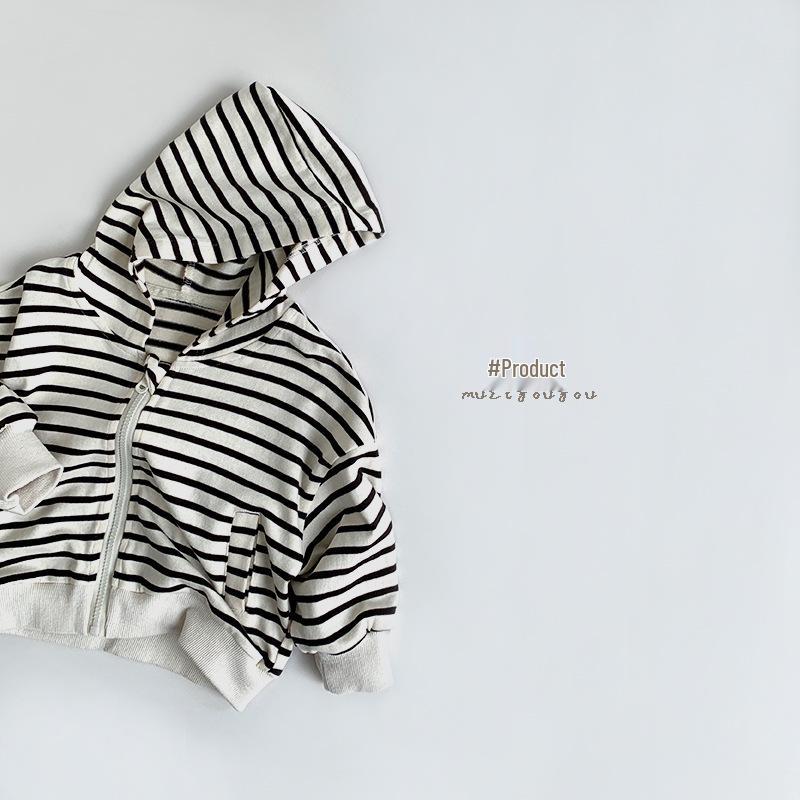 Детская полосатая куртка в корейском стиле 2025 года - Весенний повседневный наряд для мальчиков и девочек 110 cm
Детская полосатая куртка в корейском стиле 2025 года - Весенний повседневный наряд для мальчиков и девочек 110 cm