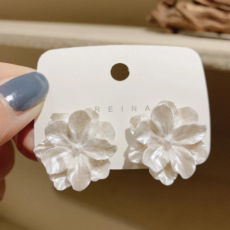 White Flower Stud Earrings for Women Folded Acrylic Side Charming Sweet Floral Girls Earrings Japanese Style Ear Jewelry 2023
White Flower Stud Earrings for Women Folded Acrylic Side Charming Sweet Floral Girls Earrings Japanese Style Ear Jewelry 2023