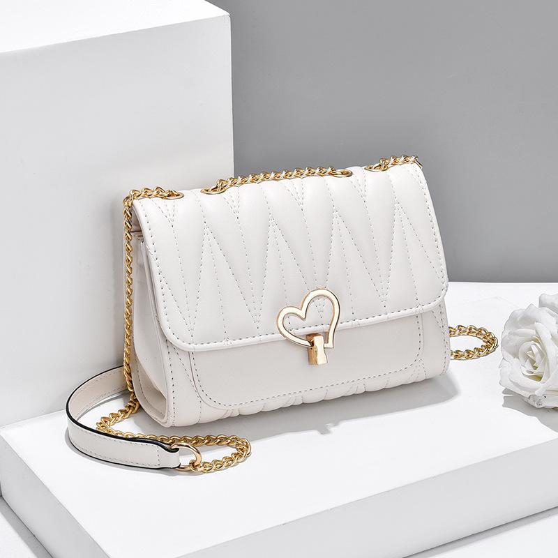 Женская сумка 2025 новая летняя с замком в виде персикового сердца, милая сумка через плечо, повседневная модная сумка через плечо, женская маленькая квадратная сумка
Женская сумка 2025 новая летняя с замком в виде персикового сердца, милая сумка через плечо, повседневная модная сумка через плечо, женская маленькая квадратная сумка