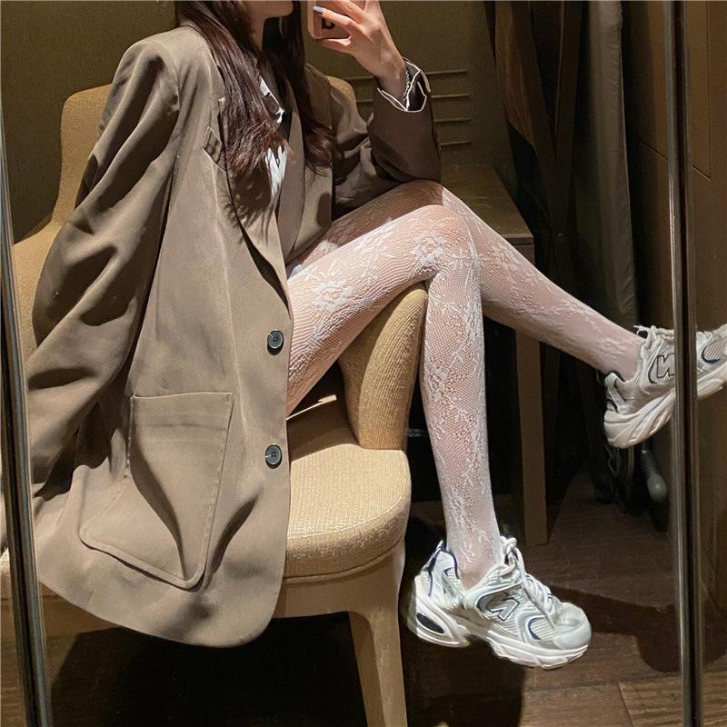 Women s white stockings for spring and summer, black long style with heart-shaped letter pattern, anti-snag mesh, sexy, European and American Average Size
Women s white stockings for spring and summer, black long style with heart-shaped letter pattern, anti-snag mesh, sexy, European and American Average Size