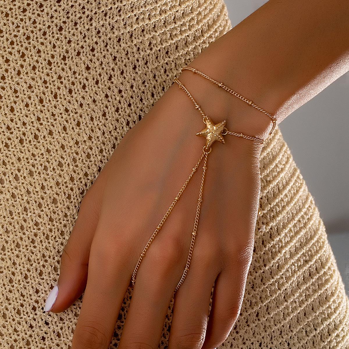 2026 New Summer Rhinestone Star Moon Bracelet for Women Hand Chain Jewelry Charm Finger Bracelet Ring Jewelry Party Gift
2026 New Summer Rhinestone Star Moon Bracelet for Women Hand Chain Jewelry Charm Finger Bracelet Ring Jewelry Party Gift