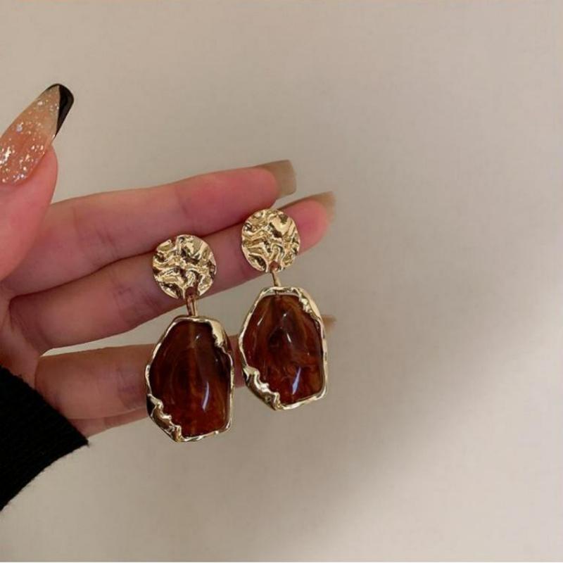 1PC New Fashion Zircon Square Stone Vintage Gold Color Small Korea Style Geometry Resin Earrings for Women Jewelry Accessorries коричневый
1PC New Fashion Zircon Square Stone Vintage Gold Color Small Korea Style Geometry Resin Earrings for Women Jewelry Accessorries коричневый
