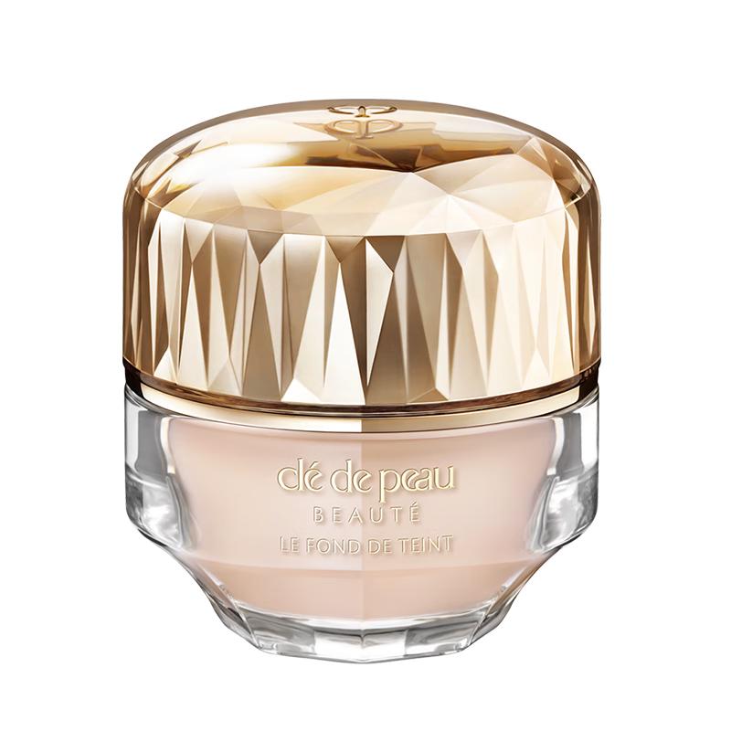 CPB Radiant Cream Foundation
CPB Radiant Cream Foundation