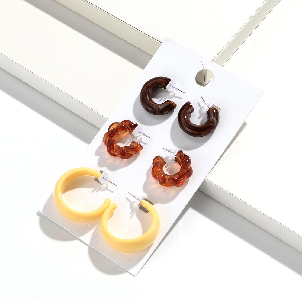 Korean Fashion 3Pair C-Shaped Acrylic Earrings for Women Retro Colorful Resin Circle Ear Hoops Boho Jewelry Set Birthday Gifts
Korean Fashion 3Pair C-Shaped Acrylic Earrings for Women Retro Colorful Resin Circle Ear Hoops Boho Jewelry Set Birthday Gifts