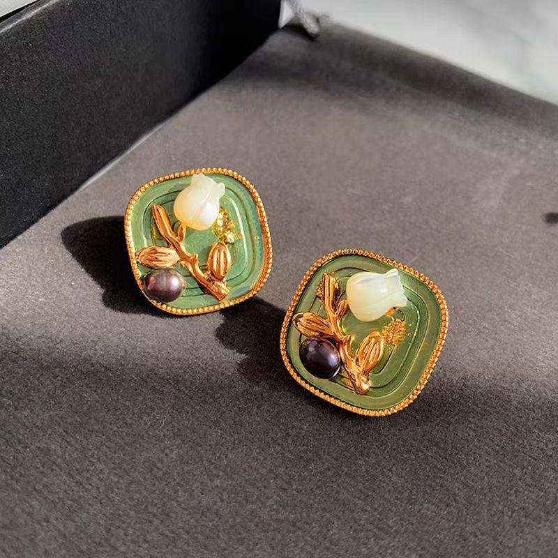Monet garden oil painting style stud earrings antique baroque natural freshwater pearl k real gold electroplated ear jewelry
Monet garden oil painting style stud earrings antique baroque natural freshwater pearl k real gold electroplated ear jewelry