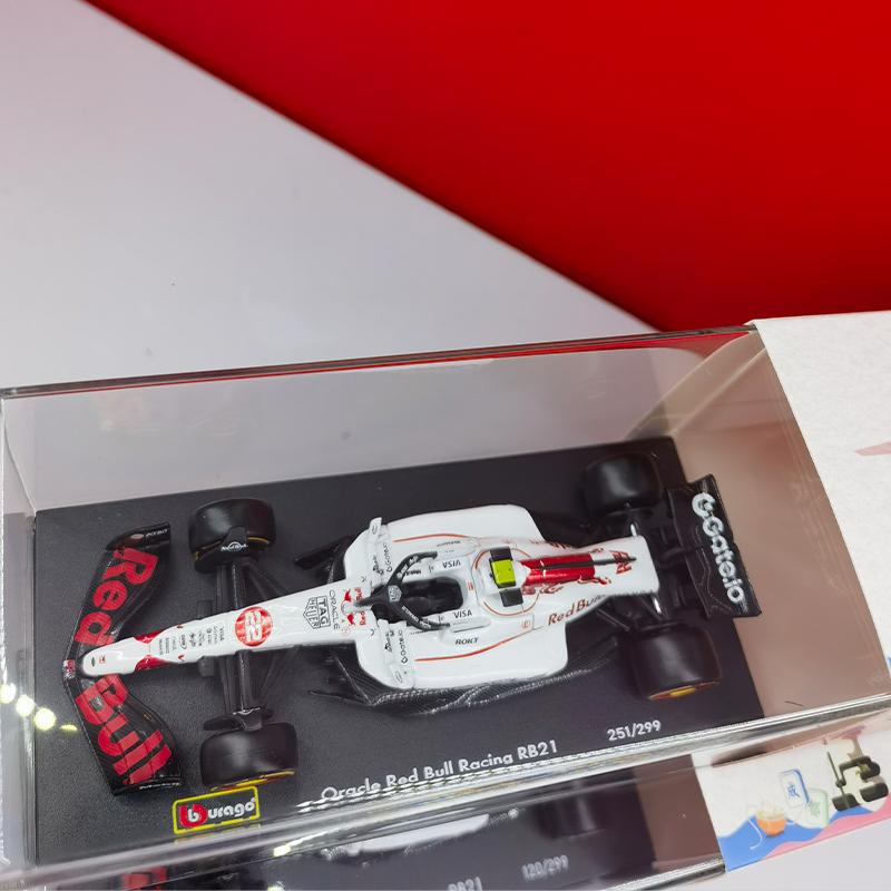 Нове в наявності Bburago 1:64 Виставковий Лімітований 2024 Ferrari 499p 1:43 F1 Red Bull Rb21 Гран-прі Японії 2025 Металеві Мініатюрні Моделі Автомобілів Іграшки
Нове в наявності Bburago 1:64 Виставковий Лімітований 2024 Ferrari 499p 1:43 F1 Red Bull Rb21 Гран-прі Японії 2025 Металеві Мініатюрні Моделі Автомобілів Іграшки