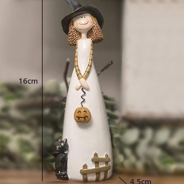 Witch Decor Resin Statue Cute Home Holiday Ornament Halloween Craft
Witch Decor Resin Statue Cute Home Holiday Ornament Halloween Craft