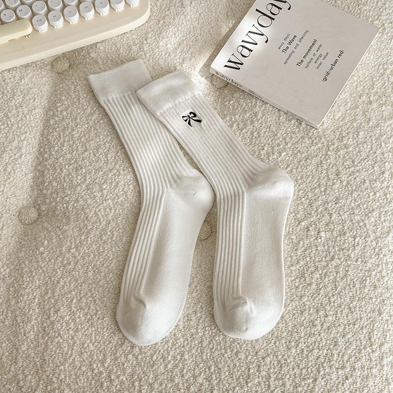 1 Pair Bows Embroidered Socks for Girl Korean Fashion Casual Calf Sock Soft Cotton Stackable Autumn Spring Daily Non-Slip Sock One Size белый
1 Pair Bows Embroidered Socks for Girl Korean Fashion Casual Calf Sock Soft Cotton Stackable Autumn Spring Daily Non-Slip Sock One Size белый