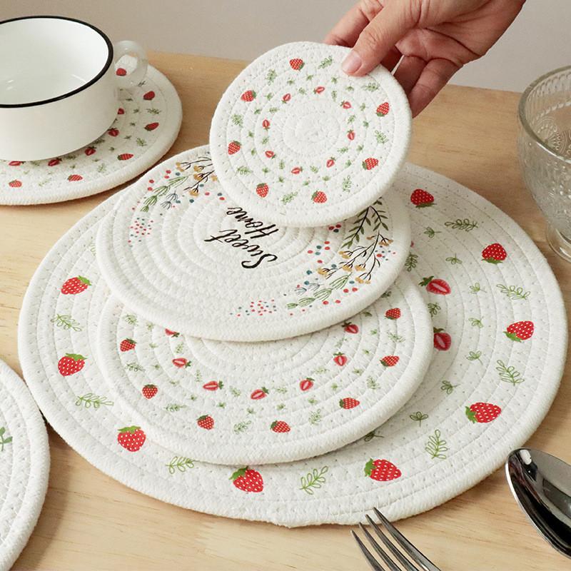 1Pc Round Cotton Woven Strawberry Flower Printed Placemat Insulation Pad Table Dinner Mat Dish Cup Coaster S
1Pc Round Cotton Woven Strawberry Flower Printed Placemat Insulation Pad Table Dinner Mat Dish Cup Coaster S