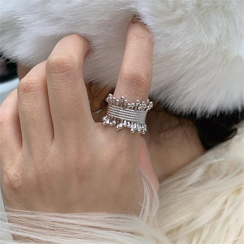 Irregular Tassels Weave Wide Open Finger Rings For Women Punk Fashion New Jewelry Gift Party Rock Wholesale anillos resizable
Irregular Tassels Weave Wide Open Finger Rings For Women Punk Fashion New Jewelry Gift Party Rock Wholesale anillos resizable
