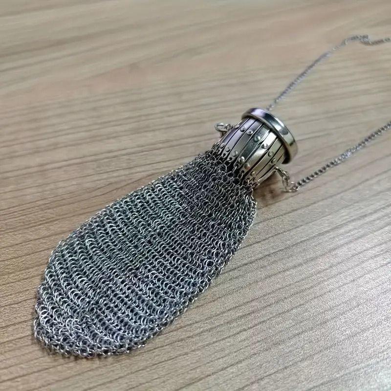 NEW High-End Handmade 1920 s English Coin Purse Retro Collectio Collectible Antique Coin Stainless Medieval Steel Purse Gifts
NEW High-End Handmade 1920 s English Coin Purse Retro Collectio Collectible Antique Coin Stainless Medieval Steel Purse Gifts
