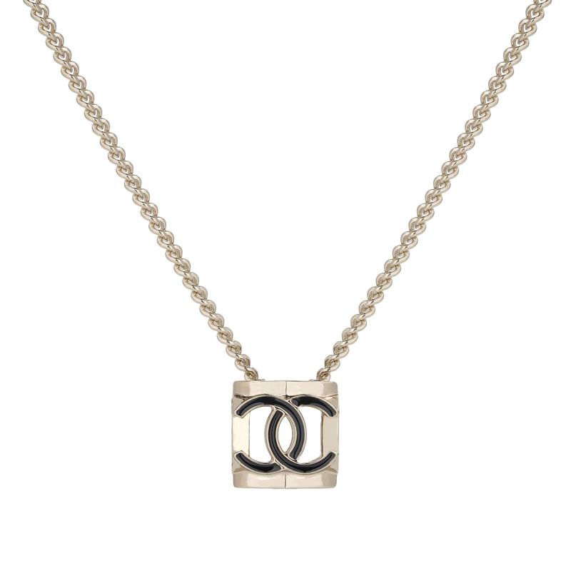 CHANEL Simple Fashion Trend Personalized Versatile Necklace Women s Gold/Black золотий
CHANEL Simple Fashion Trend Personalized Versatile Necklace Women s Gold/Black золотий