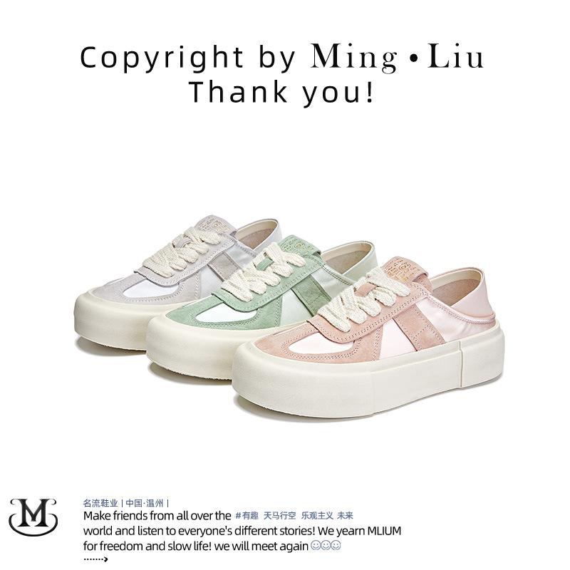 Leather little white shoes women s 2025 summer new two-wear sports board shoes women s casual retro women s shoes versatile shoes children 40 срібний
Leather little white shoes women s 2025 summer new two-wear sports board shoes women s casual retro women s shoes versatile shoes children 40 срібний