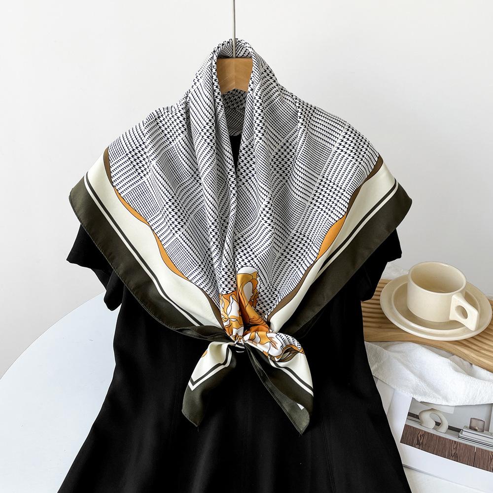 Scarf Houndstooth Design Korean Style Lightweight Square Scarf Thin Soft Breathable Shawl Scarf 90*90cm
Scarf Houndstooth Design Korean Style Lightweight Square Scarf Thin Soft Breathable Shawl Scarf 90*90cm