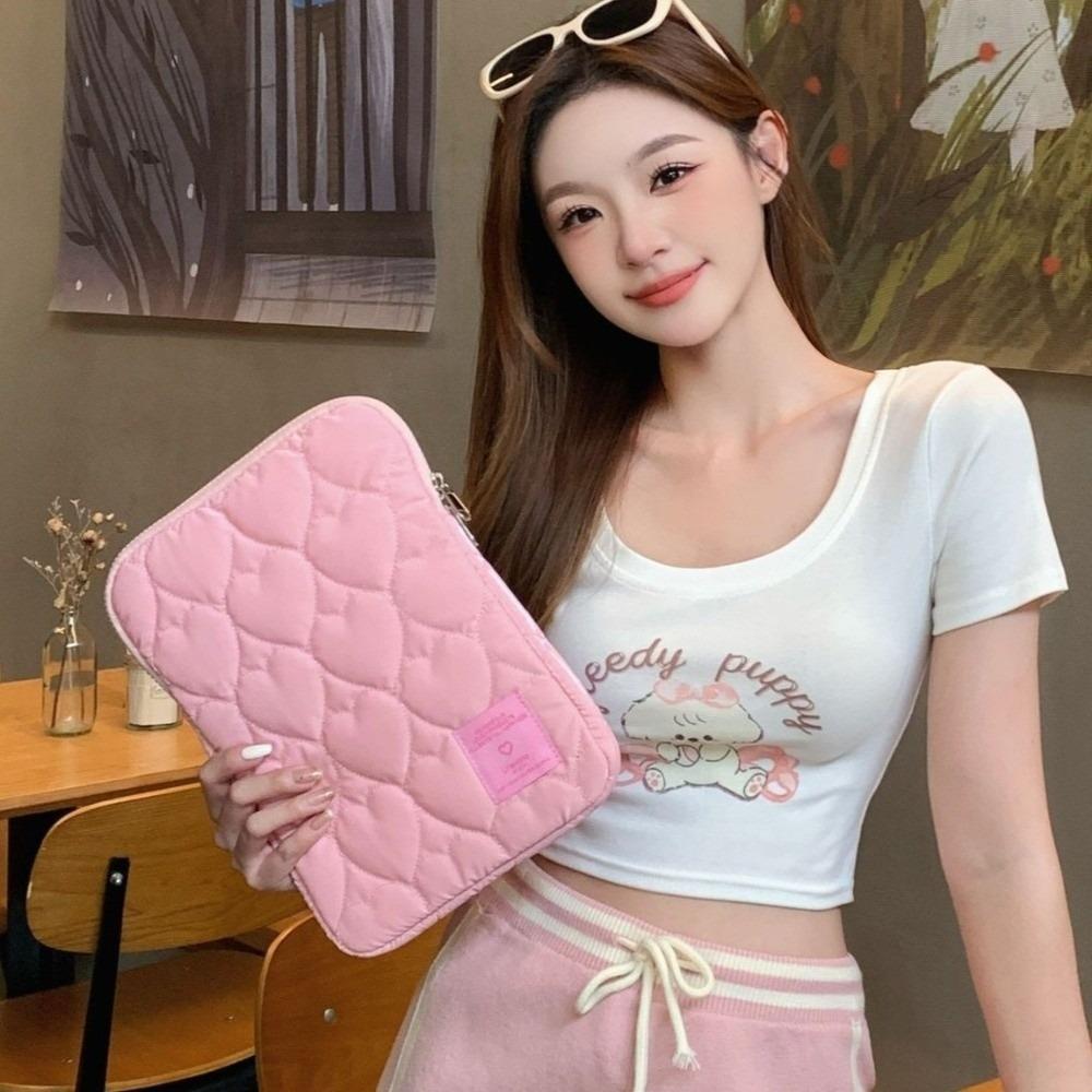 Love Heart Computer Bag Puffy Design Laptop Sleeve Portable Tablet Storage Bag Women 10-11Inch рожевий
Love Heart Computer Bag Puffy Design Laptop Sleeve Portable Tablet Storage Bag Women 10-11Inch рожевий