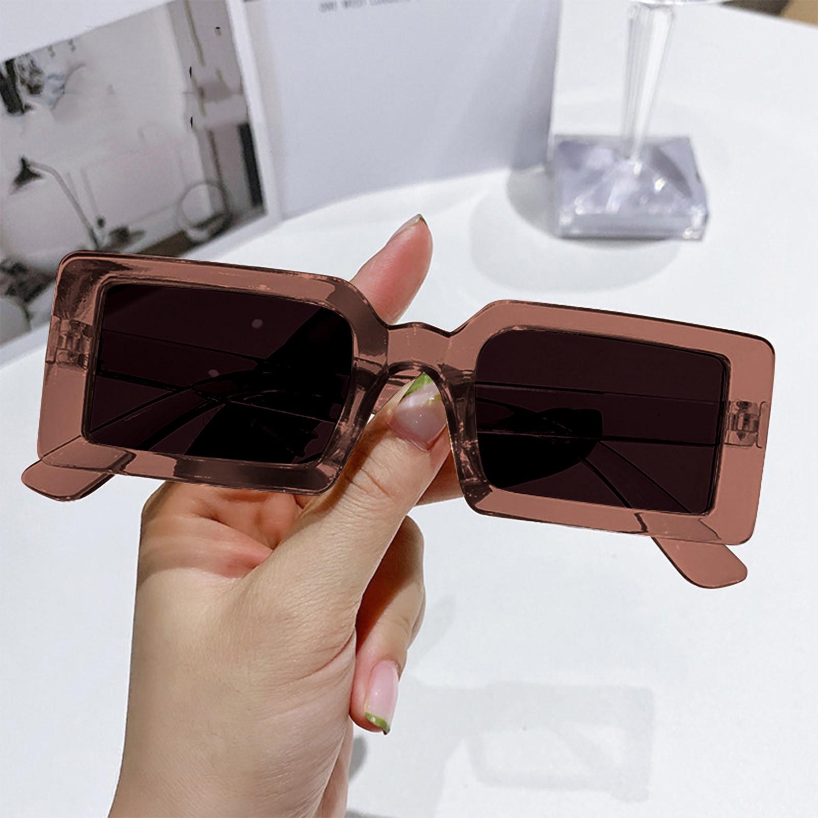 Літні нові квадратні сонцезахисні окуляри модні пляжні сонцезахисні окуляри желе кольору для жінок One Size хакі
Літні нові квадратні сонцезахисні окуляри модні пляжні сонцезахисні окуляри желе кольору для жінок One Size хакі