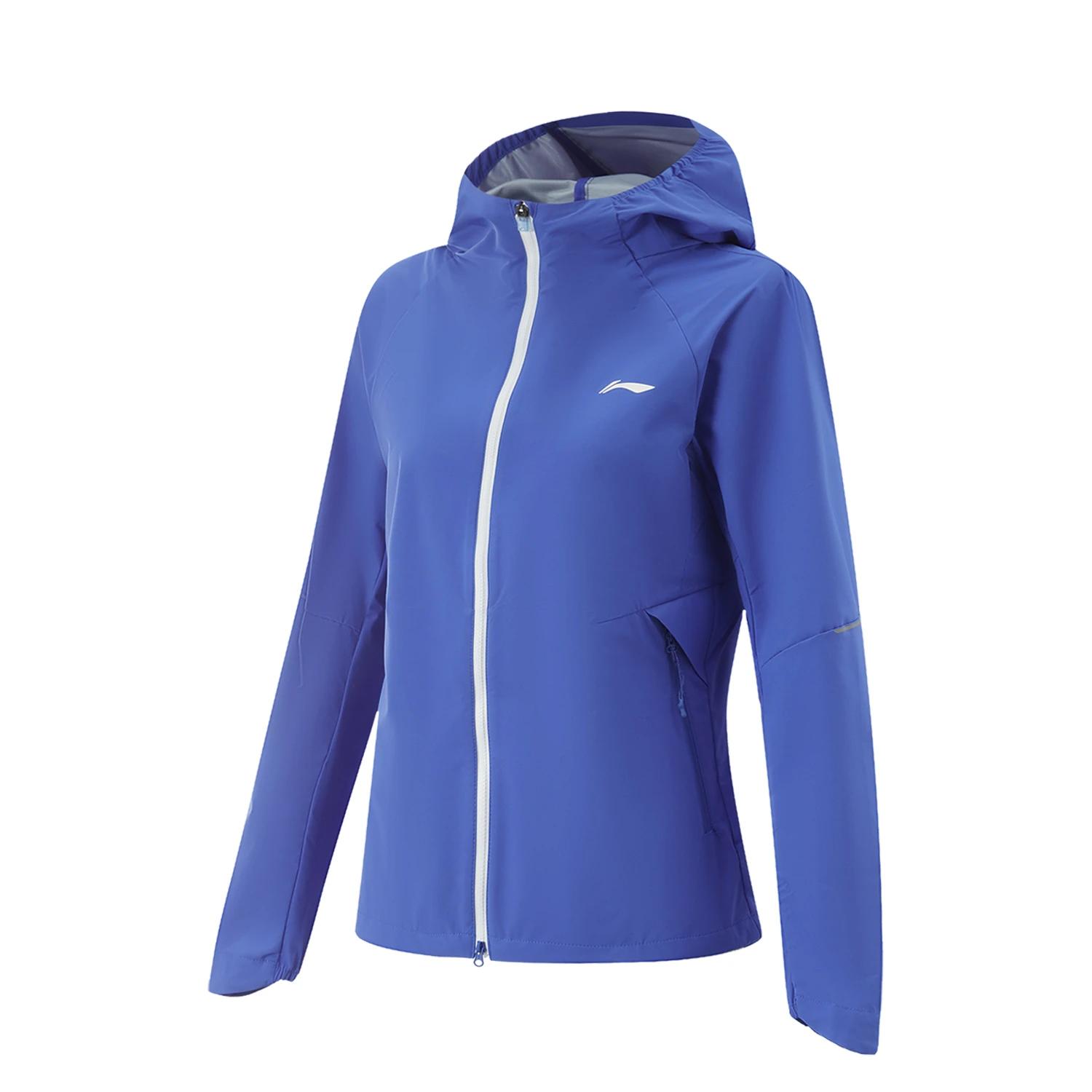 Li Ning Беговая серия Однотонная куртка-ветровка спортивная универсальная с капюшоном на молнии Женская верхняя одежда Ярко-синий AFDV044-4
Li Ning Беговая серия Однотонная куртка-ветровка спортивная универсальная с капюшоном на молнии Женская верхняя одежда Ярко-синий AFDV044-4