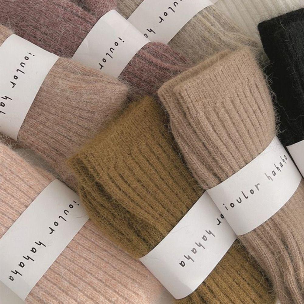 Thermal Mid Tube Socks Cashmere Sleep Home Socks Soft Winter Warm Velvet Socks For Women чорний
Thermal Mid Tube Socks Cashmere Sleep Home Socks Soft Winter Warm Velvet Socks For Women чорний