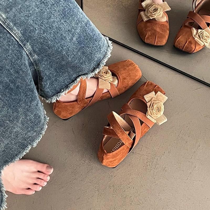 Vintage flower round head ballet shoes spring cross strap casual single shoes women s shallow mouth evening breeze gentle flats 35 чёрный
Vintage flower round head ballet shoes spring cross strap casual single shoes women s shallow mouth evening breeze gentle flats 35 чёрный