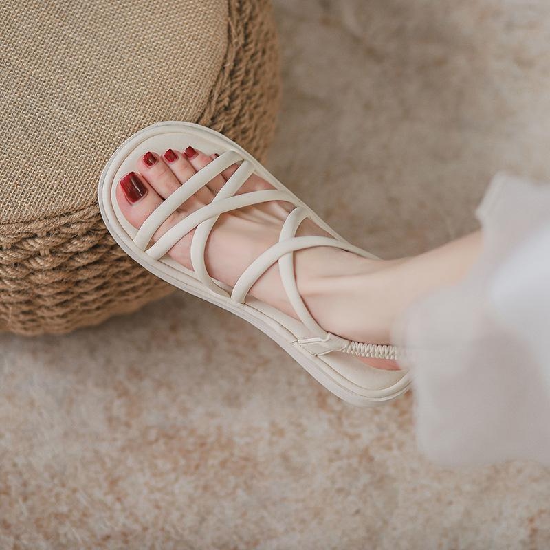 Platform sandals women s summer 2025 new versatile flat sandals outer wear Roman shoes casual fashion beach shoes 40
Platform sandals women s summer 2025 new versatile flat sandals outer wear Roman shoes casual fashion beach shoes 40