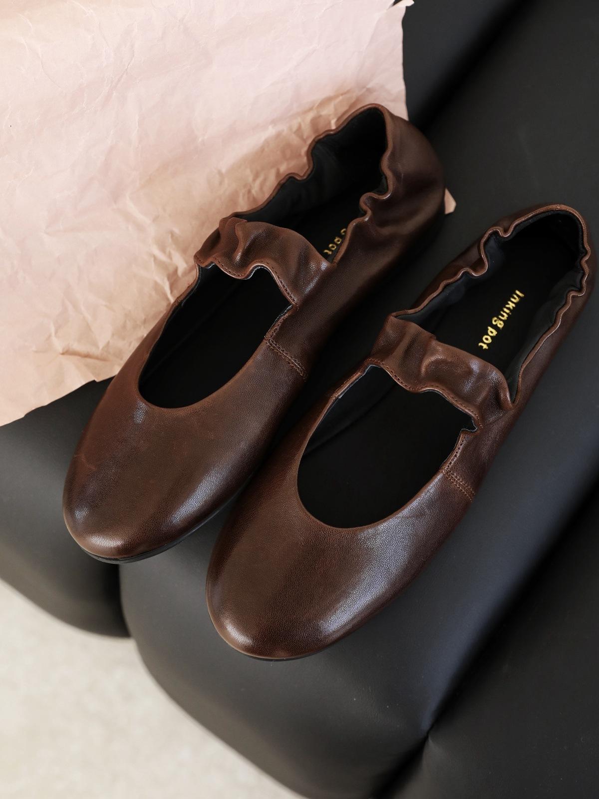 Super soft lambskin French single shoes women s shallow mouth beautiful leather ballet flats retro word belt Mary Jane shoes 40
Super soft lambskin French single shoes women s shallow mouth beautiful leather ballet flats retro word belt Mary Jane shoes 40