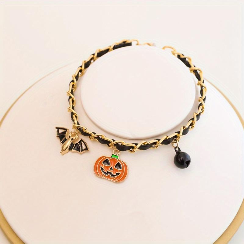 Pet Halloween Collar Velvet Metal Bell Pumpkin Bat Pendant Cat Dog Necklace Accessories 30-36cm
Pet Halloween Collar Velvet Metal Bell Pumpkin Bat Pendant Cat Dog Necklace Accessories 30-36cm