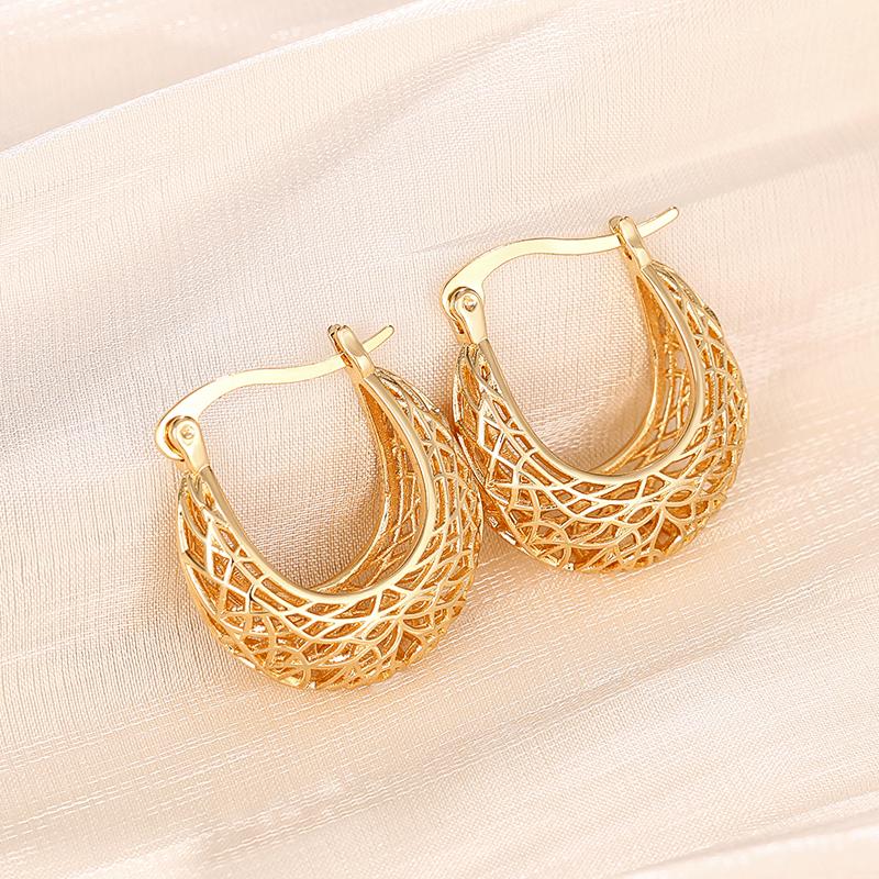 Caoshi Graceful Hoop Earrings for Women Graceful Jewelry Low-key Jewelry for Engagement Ceremony Party Elegant Accessories Gift
Caoshi Graceful Hoop Earrings for Women Graceful Jewelry Low-key Jewelry for Engagement Ceremony Party Elegant Accessories Gift