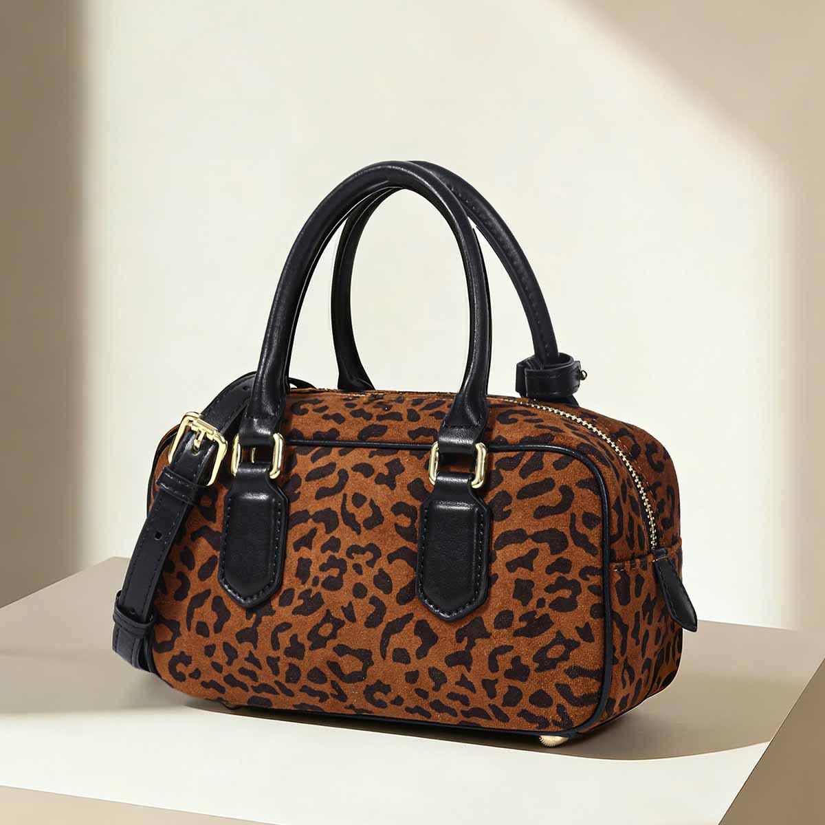 Korean Version Bag Niche, Large Capacity, Fashionable, Simple Handbag, Versatile Boston Shoulder Crossbody Bag, Bowling Bag леопард друку кольору
Korean Version Bag Niche, Large Capacity, Fashionable, Simple Handbag, Versatile Boston Shoulder Crossbody Bag, Bowling Bag леопард друку кольору