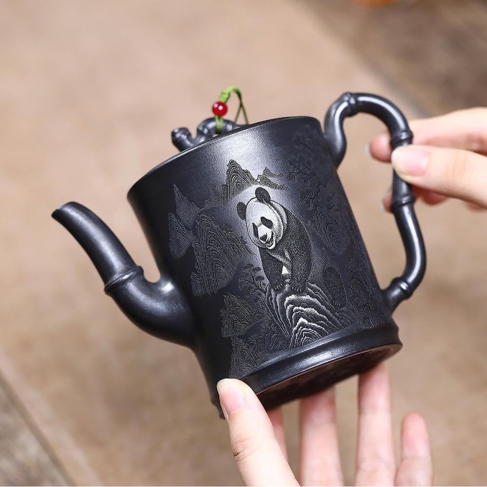 320ml Creative Yixing Purple Clay Teapots Handmade Panda Bamboo Pot Raw Ore Stone Yellow Mud Kettle Chinese Zisha Teaset Teaware
320ml Creative Yixing Purple Clay Teapots Handmade Panda Bamboo Pot Raw Ore Stone Yellow Mud Kettle Chinese Zisha Teaset Teaware