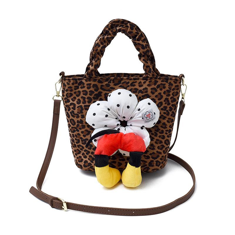 Trendy 2025 Cartoon Crossbody Handbag for Women - Cute, Versatile & Stylish 25x13x19 коричневий
Trendy 2025 Cartoon Crossbody Handbag for Women - Cute, Versatile & Stylish 25x13x19 коричневий