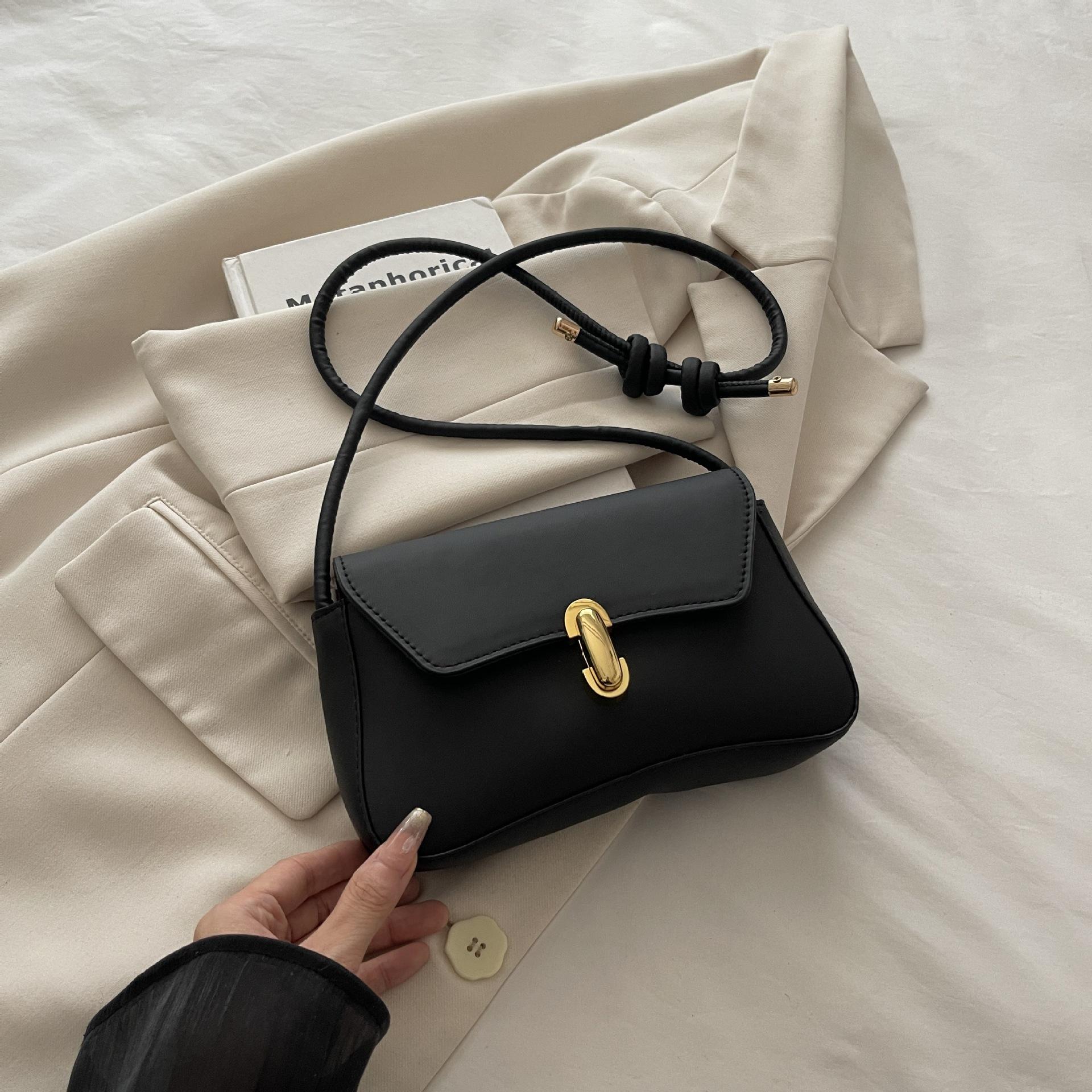 Mini Square Shoulder Crossbody Bag Women Korean Style Minimalist Commuter Versatile Chic Handbag чёрный
Mini Square Shoulder Crossbody Bag Women Korean Style Minimalist Commuter Versatile Chic Handbag чёрный