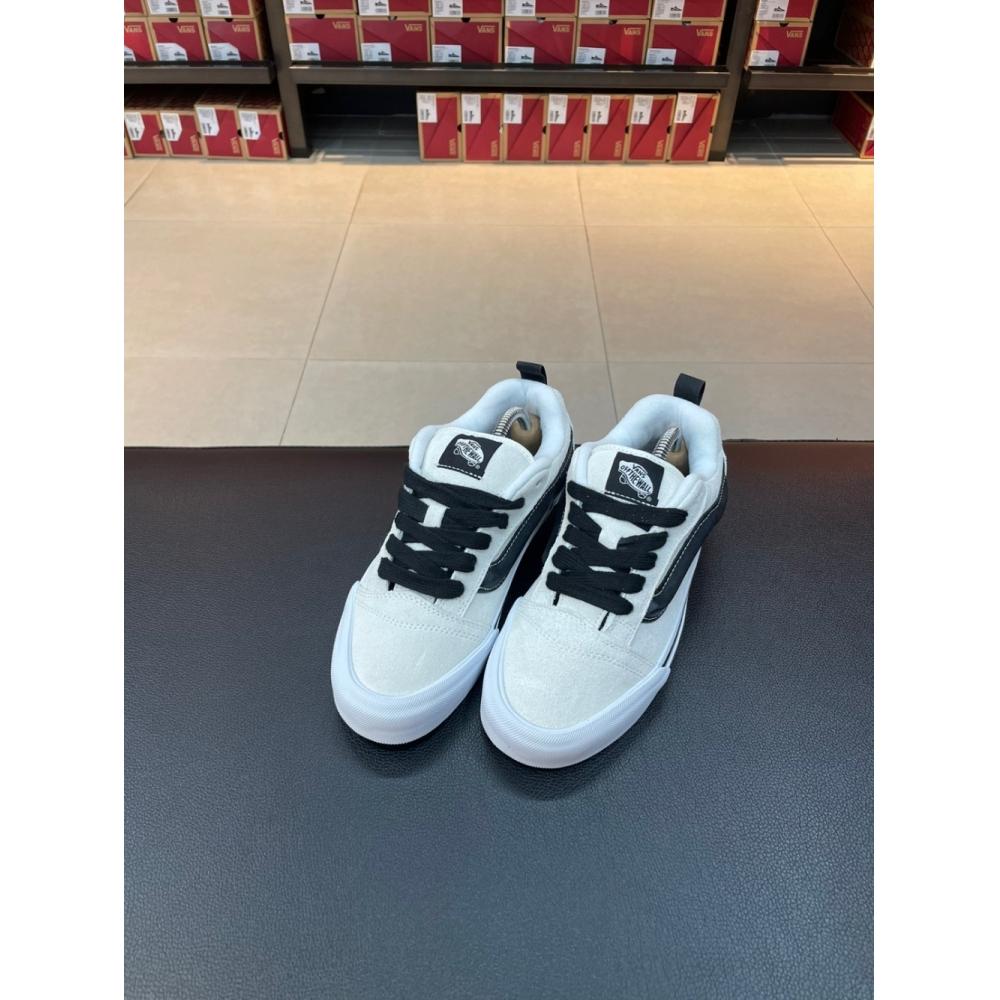 Vans Унисекс New School кроссовки Knu Skool Suede Белый Черный Vn0009qcyb2 Ivory/225
Vans Унисекс New School кроссовки Knu Skool Suede Белый Черный Vn0009qcyb2 Ivory/225