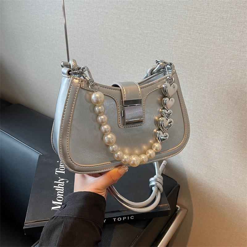 Ретро Красная бисерная маленькая сумка для женщин Новые простые сумки на одно плечо подмышкой Модная свадебная сумочка Сумка через плечо для поездок на работу
Ретро Красная бисерная маленькая сумка для женщин Новые простые сумки на одно плечо подмышкой Модная свадебная сумочка Сумка через плечо для поездок на работу