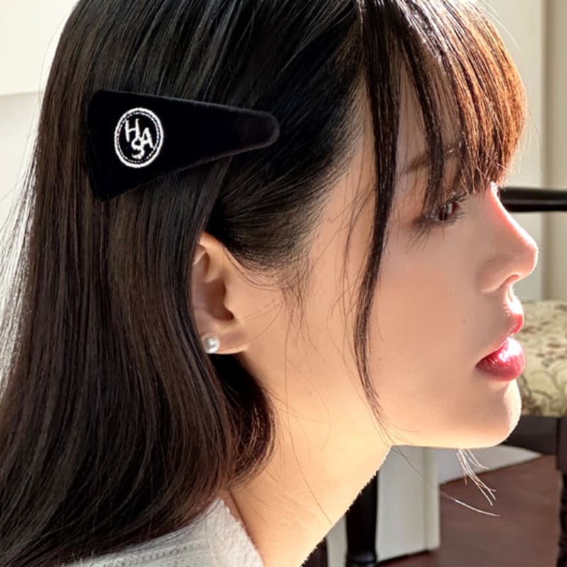 HAS HB070 HAS logo hair pin none
HAS HB070 HAS logo hair pin none
