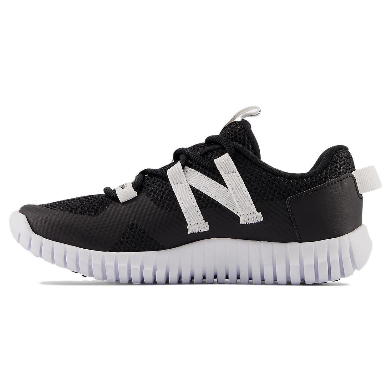 New Balance V2 Comfortable Abrasion Resistant Low top Running Shoes Black White Kids PTPGRVAC Wide (W) 28
New Balance V2 Comfortable Abrasion Resistant Low top Running Shoes Black White Kids PTPGRVAC Wide (W) 28