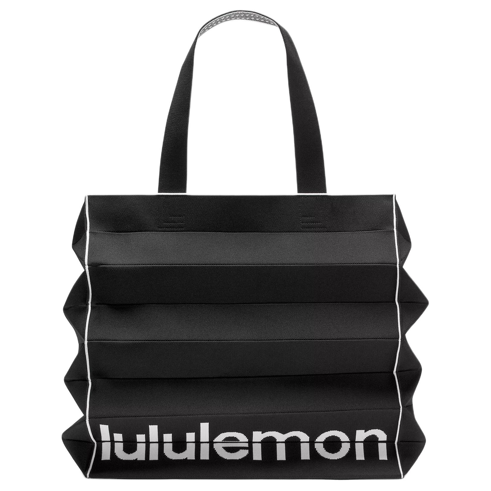 Lululemon 22L Foldable Design Letter Print Tote Bag Unisex Tote Bag Black LW9GB4S-0023 Black
Lululemon 22L Foldable Design Letter Print Tote Bag Unisex Tote Bag Black LW9GB4S-0023 Black