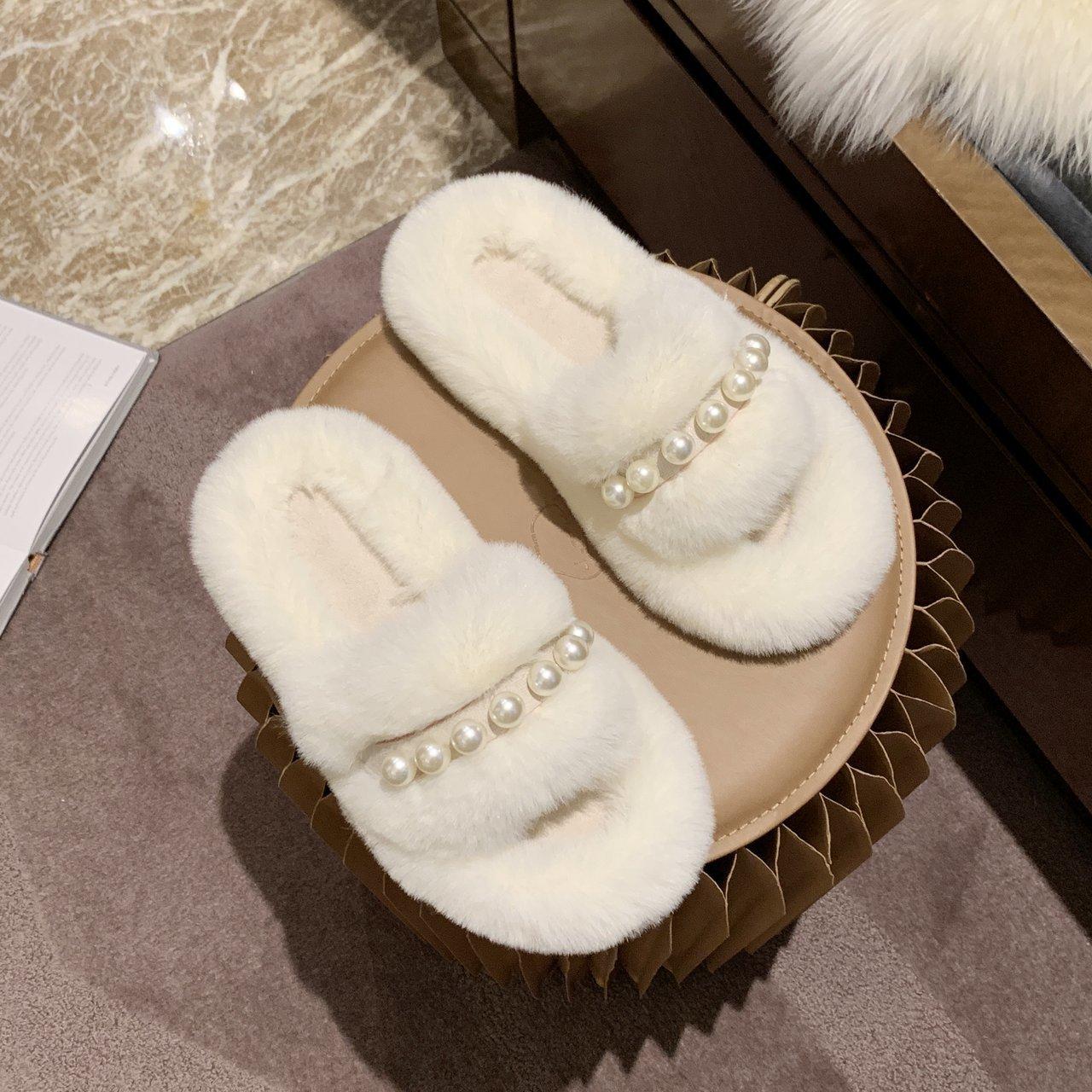 Ins fluffy slippers women s wear summer Internet celebrity 2025 new cute pearl rabbit plush cross cotton drag tide 40 белый
Ins fluffy slippers women s wear summer Internet celebrity 2025 new cute pearl rabbit plush cross cotton drag tide 40 белый