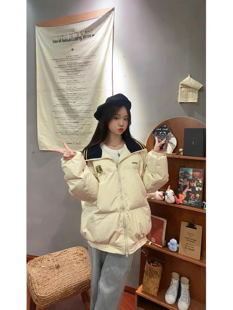 Autumn/Winter Trendy Color Block Stand-Up Collar Cotton Jacket - Double Stripe, Thick, Warm, Loose-Fit College Style. L
Autumn/Winter Trendy Color Block Stand-Up Collar Cotton Jacket - Double Stripe, Thick, Warm, Loose-Fit College Style. L