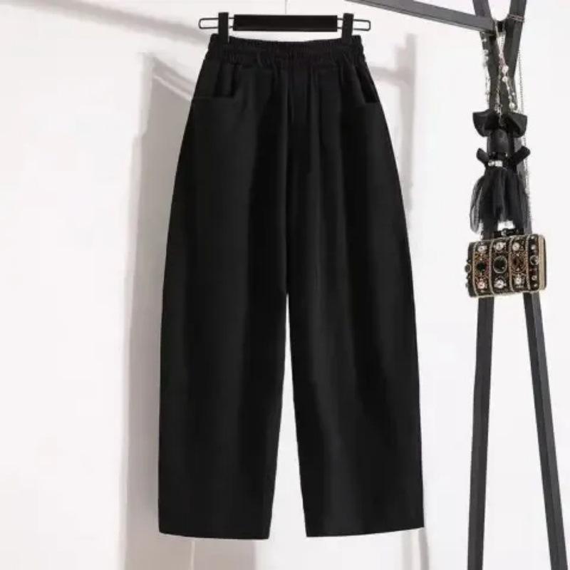 Plus Size Women s Solid Color Wide-Leg Nine-Point Pants with Pockets - Slimming Loose Fit Summer Trousers 4XL чорний
Plus Size Women s Solid Color Wide-Leg Nine-Point Pants with Pockets - Slimming Loose Fit Summer Trousers 4XL чорний