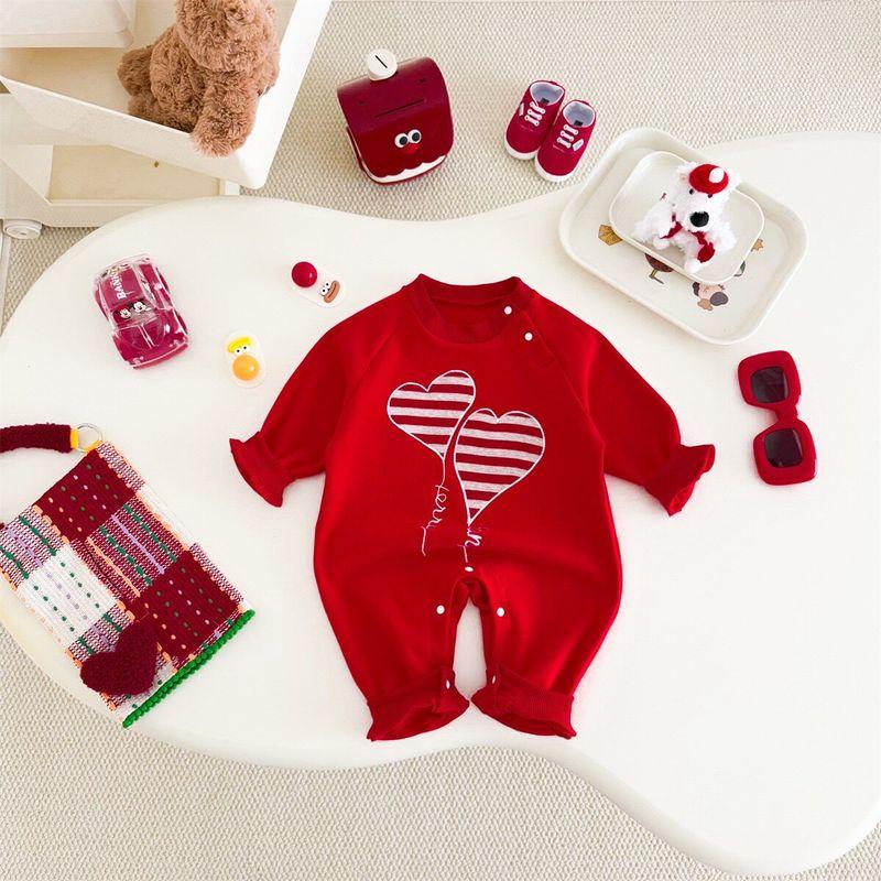 British Red Heart-Shaped Romper for Babies, Spring and Autumn Long-Sleeve Stylish Jumpsuit for Boys and Girls, Outdoor Wear One-Piece Romper Red 66
British Red Heart-Shaped Romper for Babies, Spring and Autumn Long-Sleeve Stylish Jumpsuit for Boys and Girls, Outdoor Wear One-Piece Romper Red 66