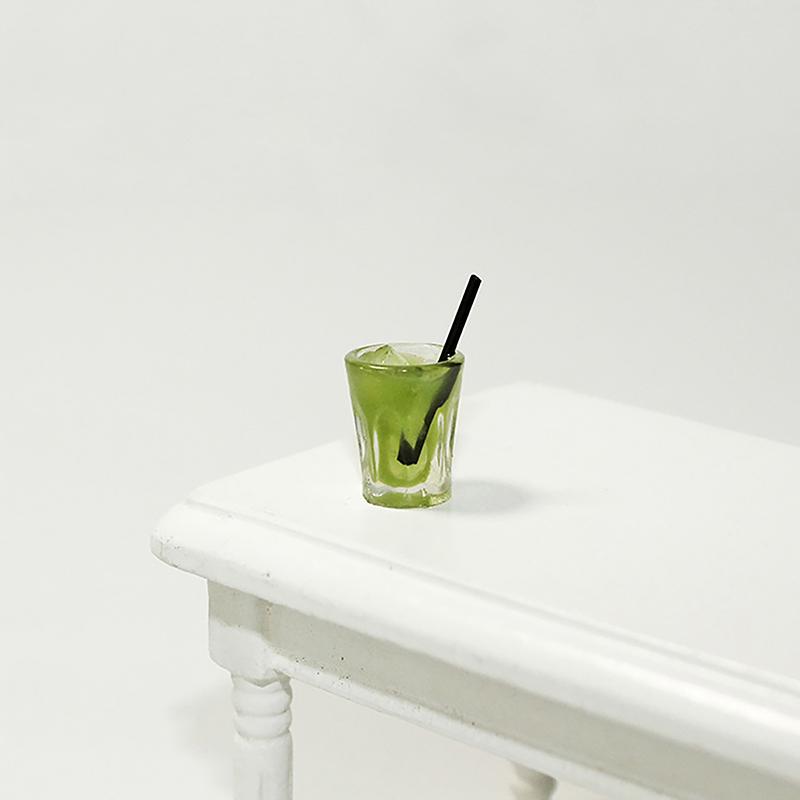 Миниатюрные игрушки, коктейльные напитки, куклы, игрушки, аксессуары для кукольного домика, миниатюрные предметы, подходящие для 1:6/1:12 кухонных украшений кукольного домика
Миниатюрные игрушки, коктейльные напитки, куклы, игрушки, аксессуары для кукольного домика, миниатюрные предметы, подходящие для 1:6/1:12 кухонных украшений кукольного домика