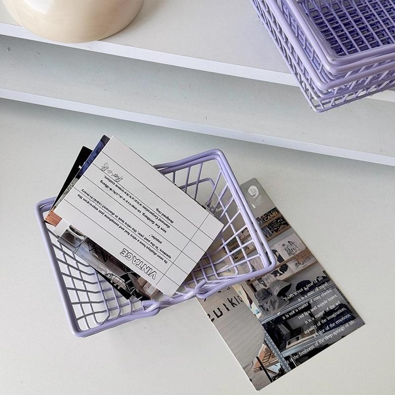 Vintage Metal Storage Basket Organizer Mini Shopping Basket Table Decorative Kawaii Purple Remotes Dolls Display Storage Box Set
Vintage Metal Storage Basket Organizer Mini Shopping Basket Table Decorative Kawaii Purple Remotes Dolls Display Storage Box Set