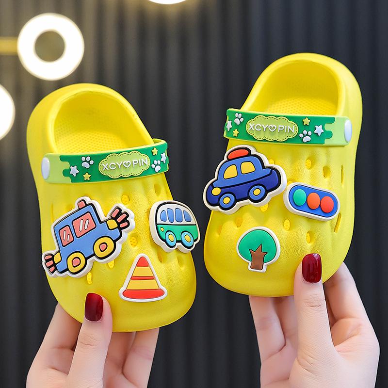 Children s car-themed slippers for boys, summer baby kids clogs, infant bath non-slip home sandals for girls 12CM
Children s car-themed slippers for boys, summer baby kids clogs, infant bath non-slip home sandals for girls 12CM