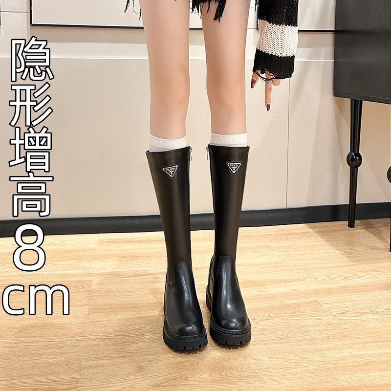 Новые осенне-зимние ботфорты на толстой подошве с внутренней платформой, увеличивающей рост, женские треугольные стандартные тонкие высокие сапоги, сапоги-рыцари 40
Новые осенне-зимние ботфорты на толстой подошве с внутренней платформой, увеличивающей рост, женские треугольные стандартные тонкие высокие сапоги, сапоги-рыцари 40